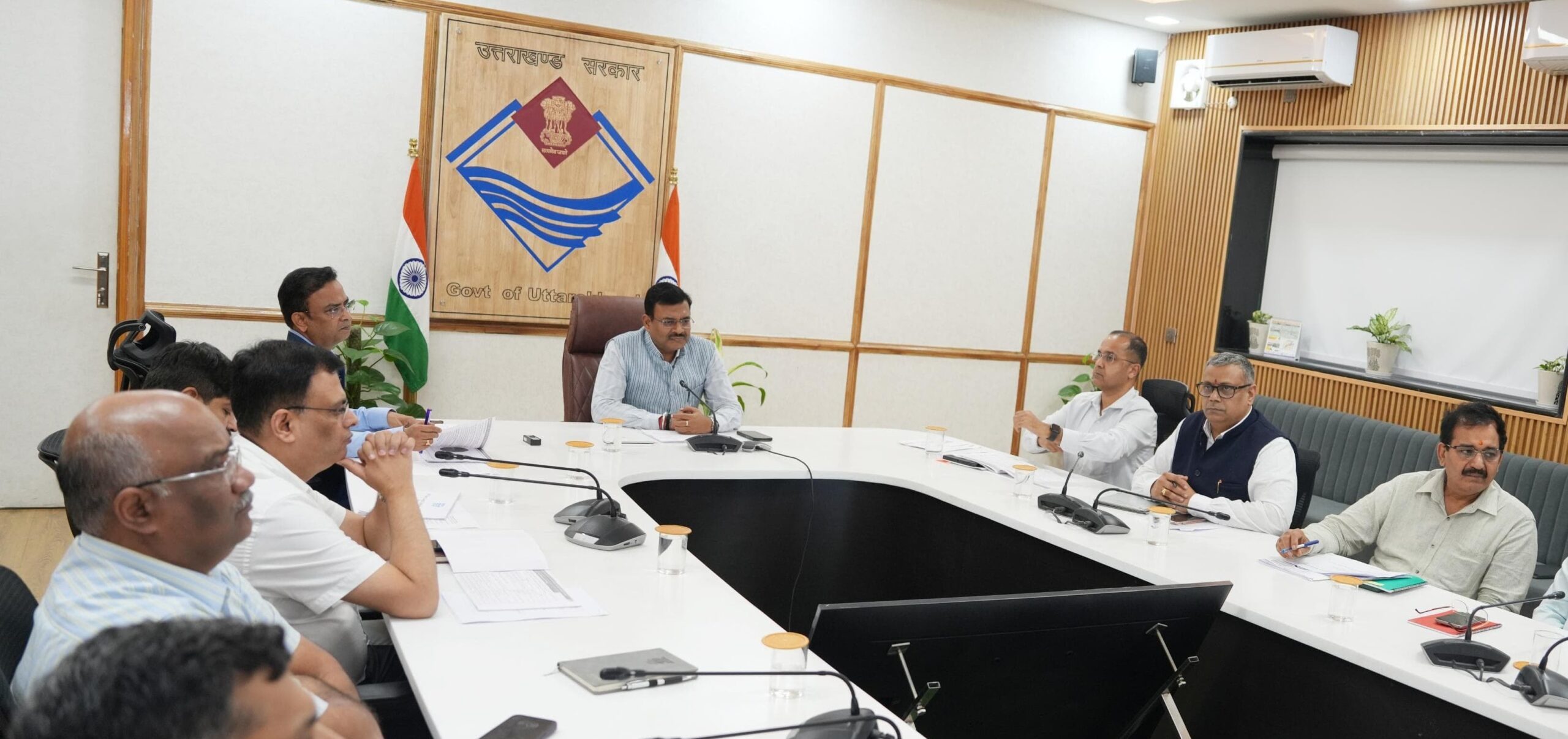 मुख्य सचिव आनन्द बर्द्धन की अध्यक्षता में राज्य गंगा समिति की 18वीं बैठक